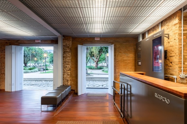 Cinema da Praça, Paraty RJ, 2018. Arquitetos Luís Tavares e Marinho Velloso (autores) / Arquipélago Arquitetos<br />Foto Pedro Napolitano Prata 