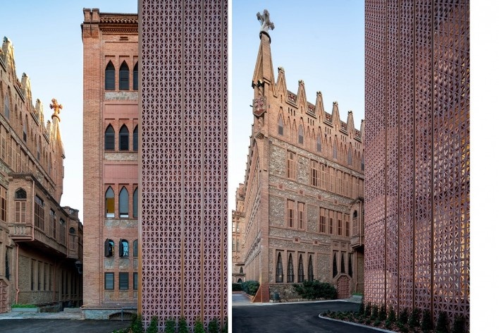 Escada de evacuação na área protegida Teresianas Ganduxer, Barcelona, Espanha, 2022. Arquitetos Felipe Pich-Aguilera, Teresa Batlle e Ute Müncheberg / Picharchitects / Pich-Aguilera<br />Foto/photo Simão Garcia 