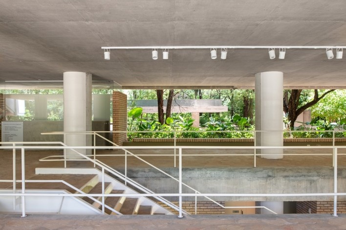 Casa Pastoral Monseñor Juan Sinforiano Bogarín — Conferencia Episcopal Paraguaya, Asunción, Paraguay, 2020. Arquitectos Nicolás Berger, Giacomo Favilli y Sergio Ruggeri (autores)<br />Foto Luis Ayala 