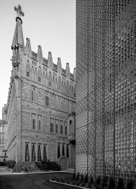 Escada de evacuação na área protegida Teresianas Ganduxer, Barcelona, Espanha, 2022. Arquitetos Felipe Pich-Aguilera, Teresa Batlle e Ute Müncheberg / Picharchitects / Pich-AguileraEvacuation stairway in the protected area Teresianas Ganduxer, Barcelona, Spain, 2022. Arquitects Felipe Pich-Aguilera, Teresa Batlle y Ute Müncheberg / Picharchitects / Pich-AguileraEscalera de evacuación en el recinto protegido Teresianas Ganduxer, Barcelona, España, 2022. Arquitectos Felipe Pich-Aguilera, Teresa Batlle y Ute Müncheberg / Picharchitects / Pich-AguileraFoto/photo Simão Garcia